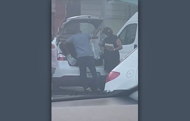 Mme la Maire fait ses courses en voiture de fonction avec chauffeur