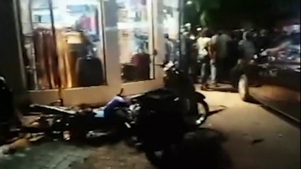 Maldive: l'ex presidente Nasheed è rimasto ferito in un attentato