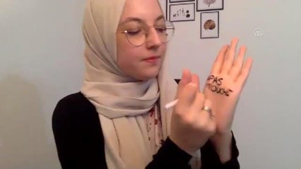 Fransa'da Müslüman kadınlar "Başörtüme dokunma" diyor