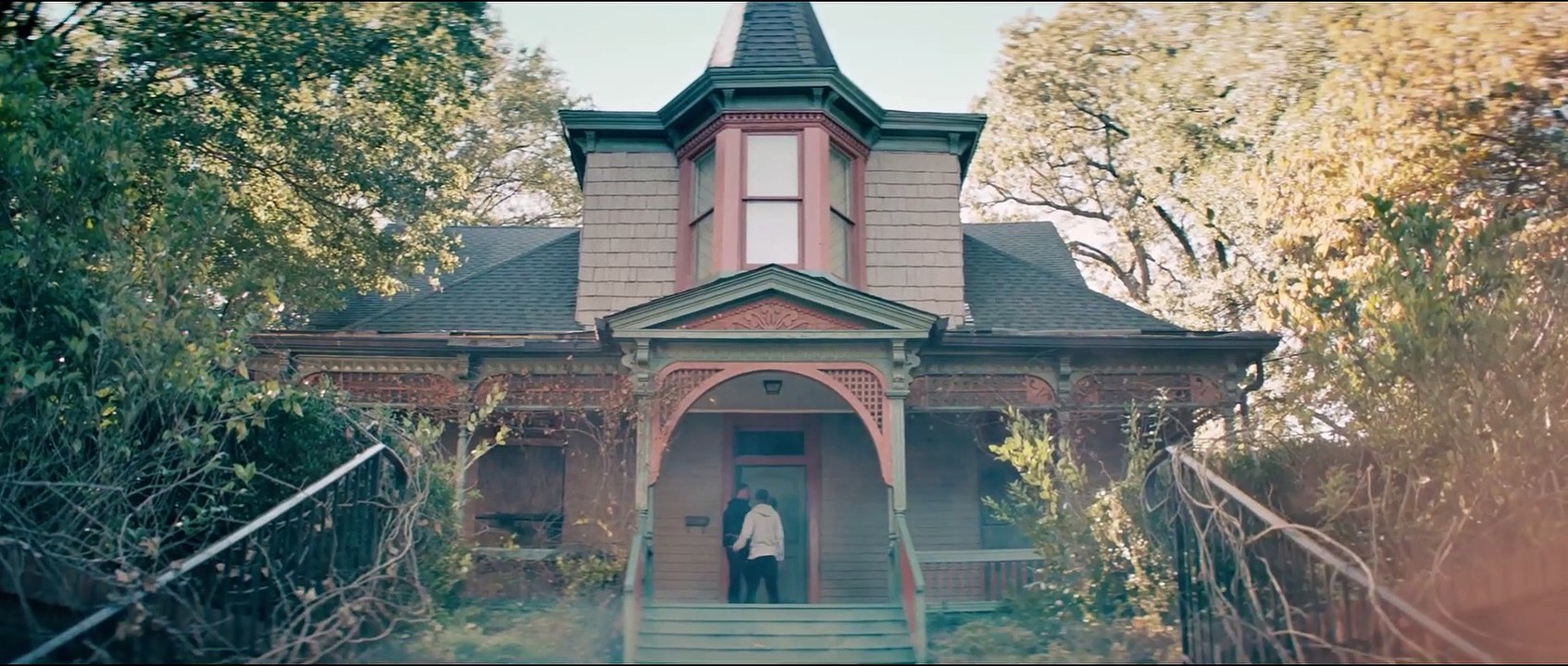 The House Next Door  Meet the Blacks 2 ¦ Offici...