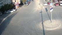 Karaman'da trafik kazaları MOBESE kamerasına yansıdı