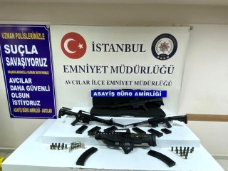 Avcılar'da kafeden adeta cephane çıktı