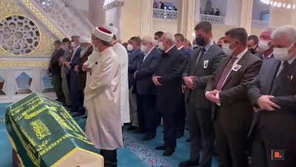 Kılıçdaroğlu'nun katıldığı cenaze töreninde kısıtlamaya aykırı görüntü