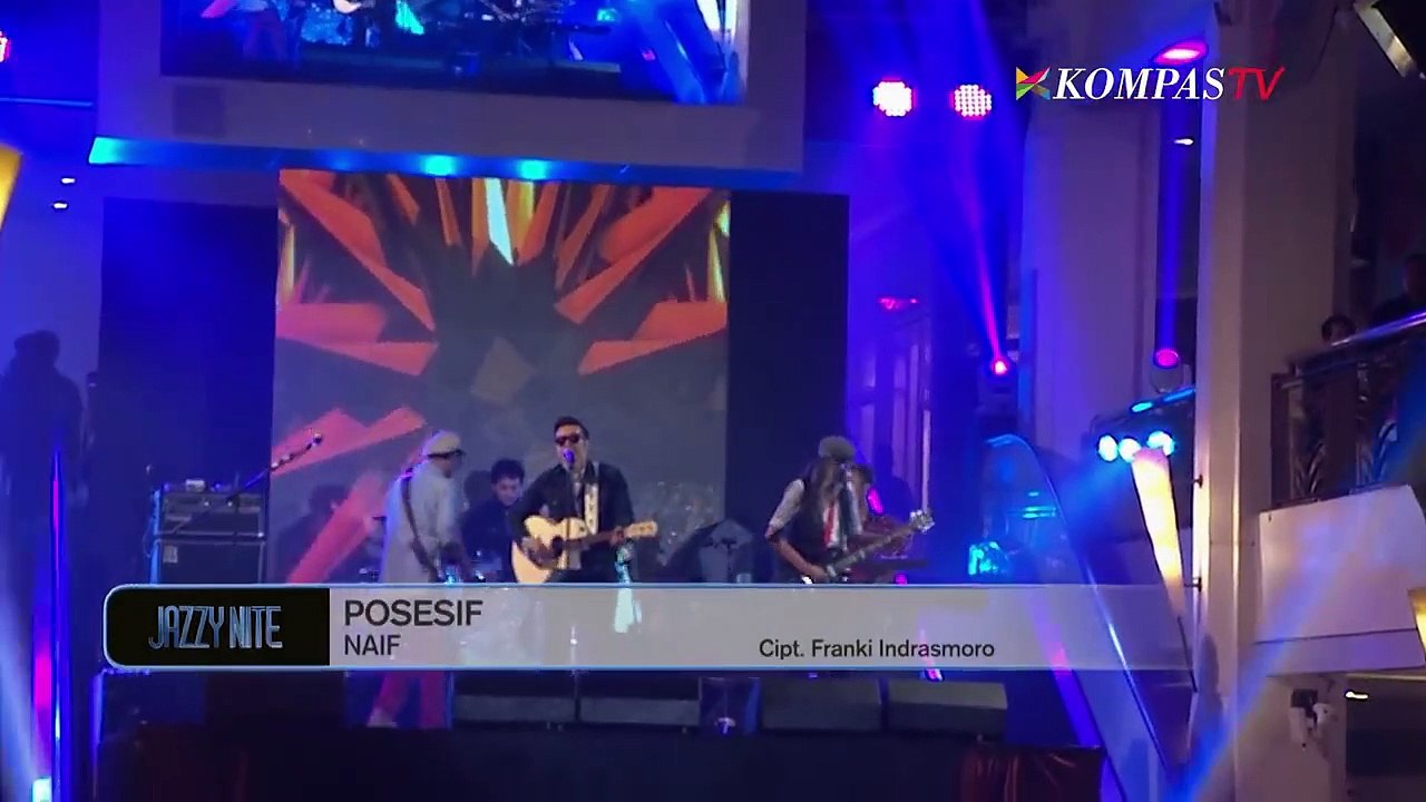 Naif  Posesif