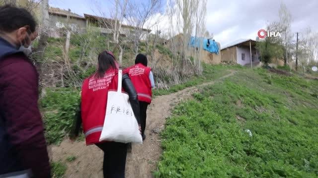 Vefa Sosyal Destek Grubu'ndan maaş dağıtımı