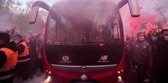 Ambiance de feu au départ du bus lillois avant le derby !