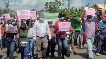 Perremeistas marchan por empleos en Villa Tapia