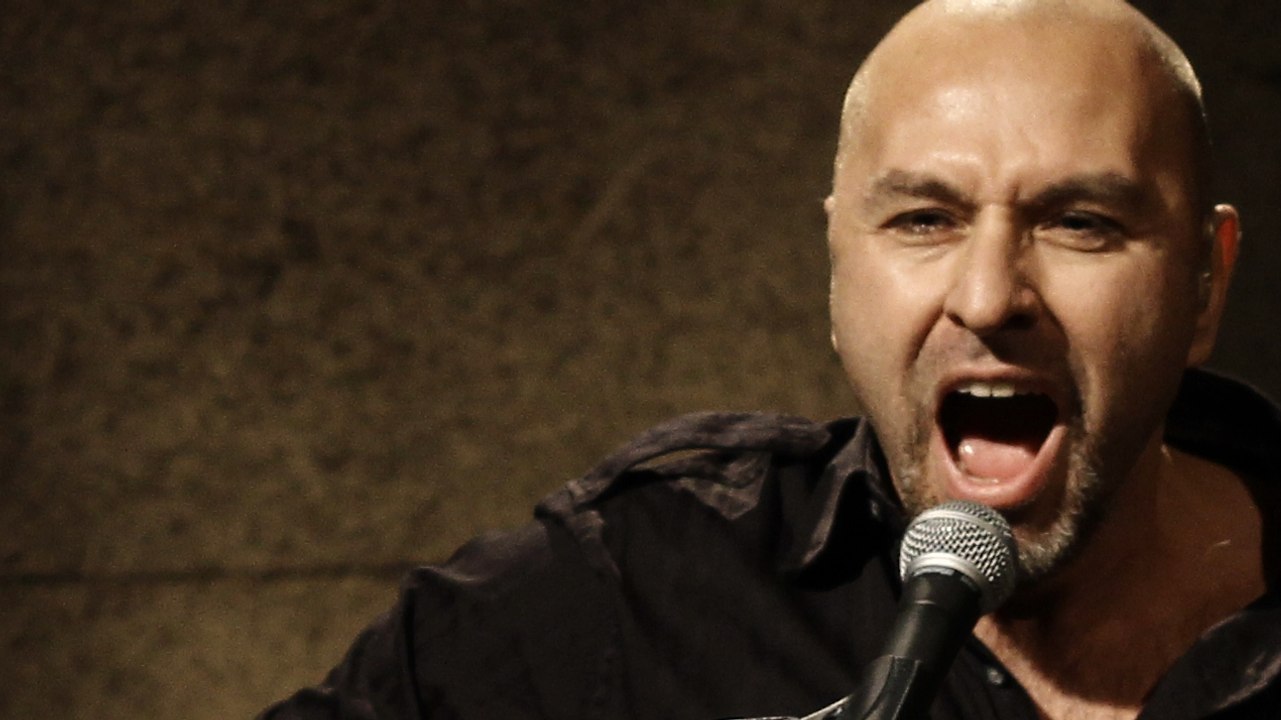 Demir Demirkan - Asktan Öte