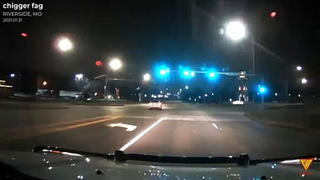 Yet another close call 2021.01.31 — RIVERSIDE, MO