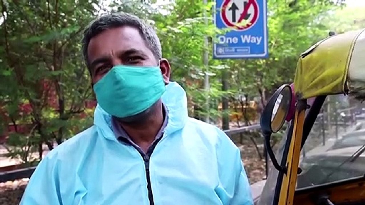 Rickshaws used as ambulances in Covid-stricken India