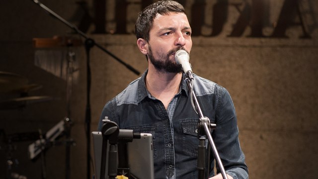 Mehmet Erdem - Bir Ucuz Gitar