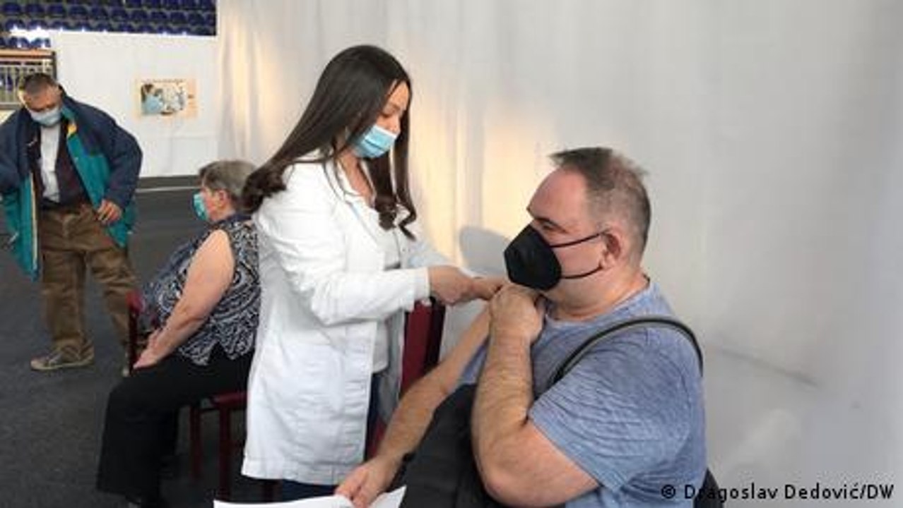 Impfbeginn im Einkaufszentrum