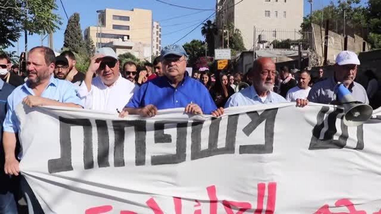 İsrail polisi, Şeyh Cerrah Mahallesindeki Filistinlilere destek veren Arap milletvekillerine saldırdı