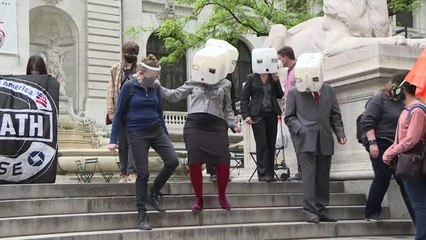 Extinction Rebellion üyeleri, New York'ta protesto düzenledi