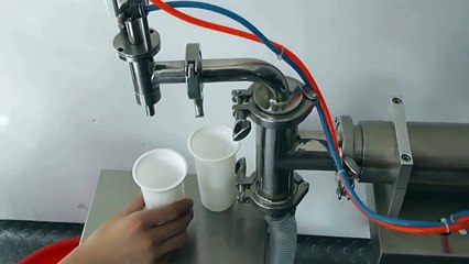 Machine de remplissage de liquide pneumatique