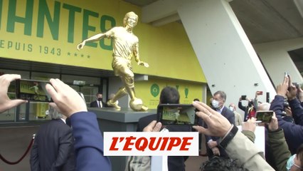 La statue d'Henri Michel dévoilée - Foot - L1 - Nantes