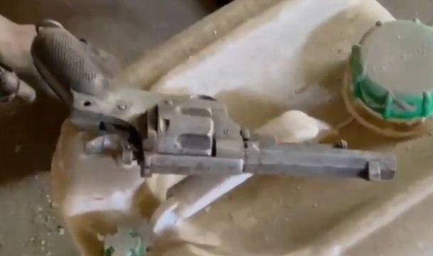 Busano (TO) - Nascondevano armi della Prima Guerra Mondiale: arrestati due fratelli (08.05.21)