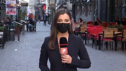 Un livreur à vélo se vautre en plein direct télé