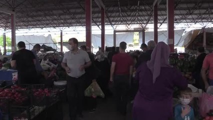 Pazar yerleri Kovid-19 tedbirleri alınarak açıldı