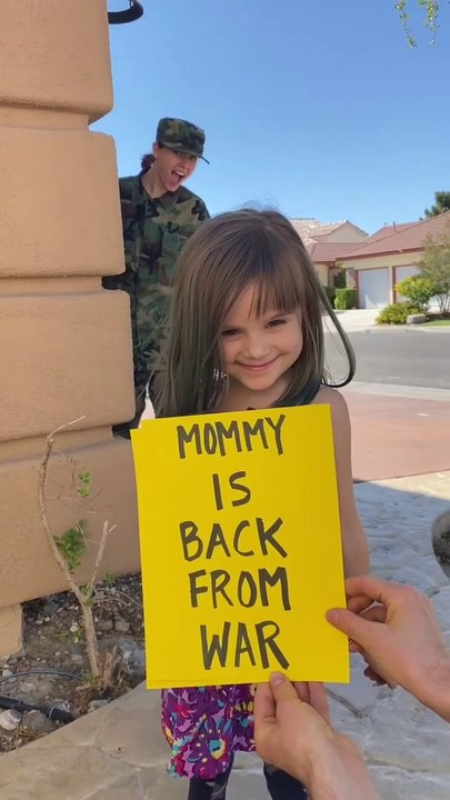 ARMY MOM SURPRISE RETURN (EMOTIONAL) BEAUTIFUL MOMENT!!! I'm crying ❤️