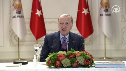 Cumhurbaşkanı Erdoğan, gençlerle 'En Uzun İftar Sofrası'nda buluştu