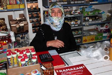 Parasını çalan hırsızları yakalayan yaşlı kadın konuştu