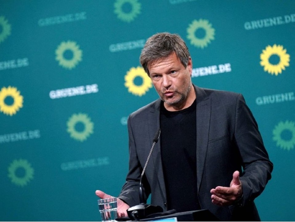 Habeck fordert: Tempolimit auf Autobahnen und weniger Flugverkehr