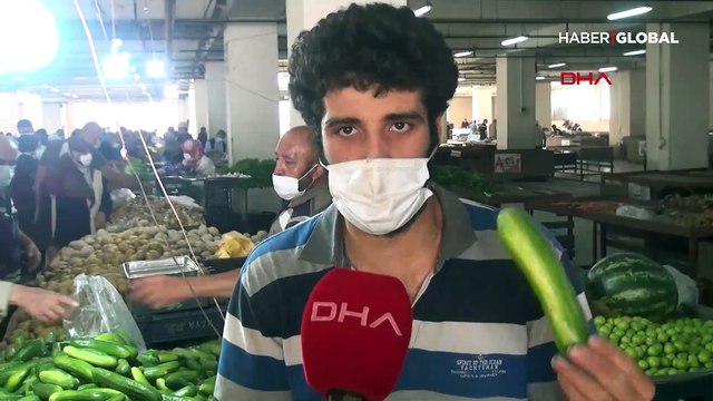 Semt pazarında fırsatçı tepkisi: Sebze halinde 2 lira olan salatalığın kilosu tezgahta 8 lira