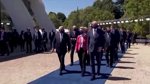 Поиск решений социальных проблем