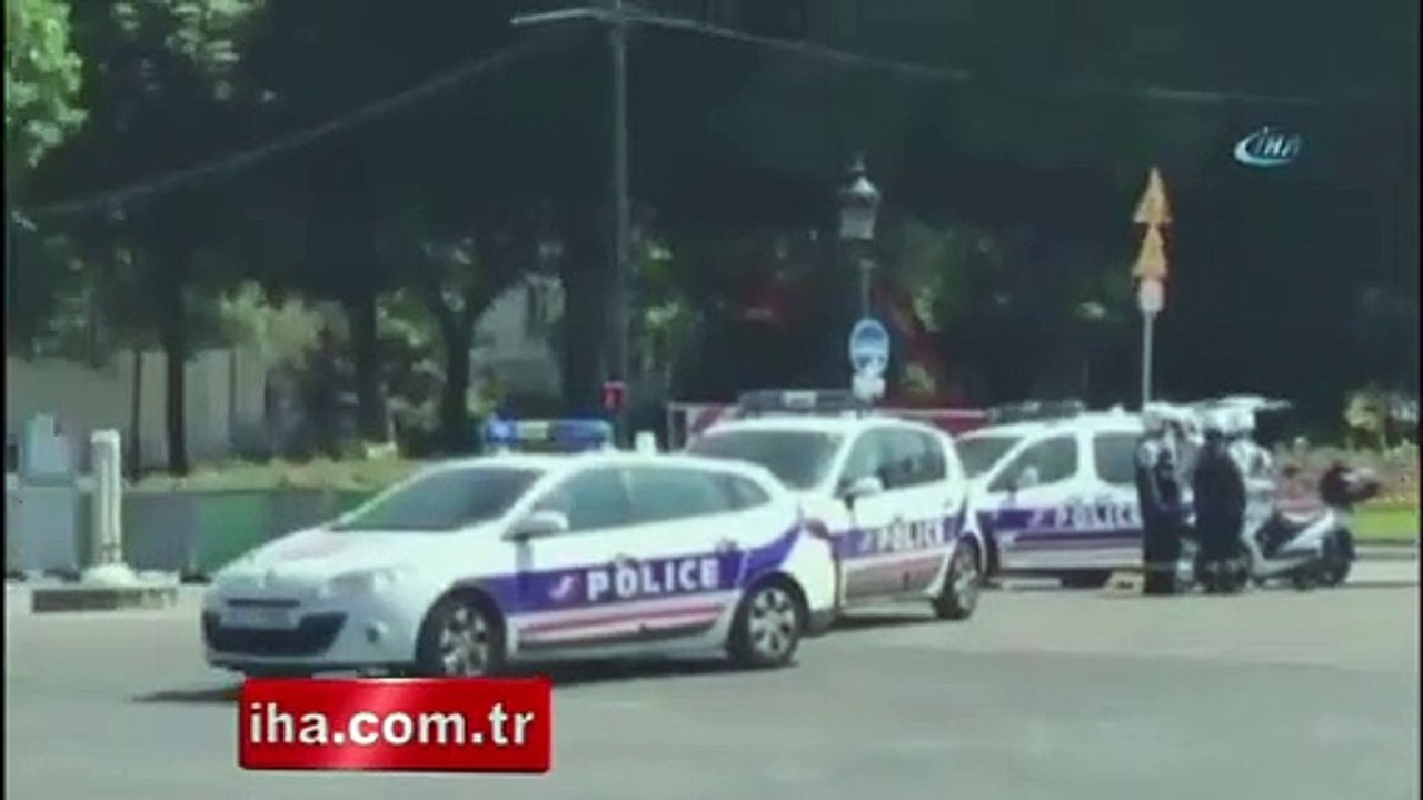 Paris’te patlama!