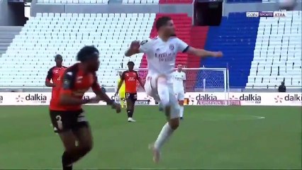 La merveille de contrôle d'Houssem Aouar avant son but face à Lorient
