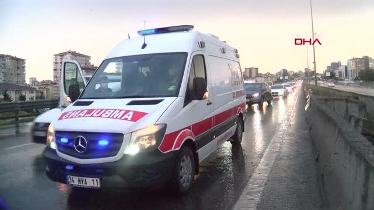 Son dakika haberi | İSTANBUL-KADIKÖY'DE HALK OTOBÜSÜ, MİNBÜS VE OTOMOBİLİN KARŞITIĞI KAZADA 4 YARALI
