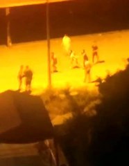 Gençlerin uçan tekmeli kavgasını çekti, sözleriyse pes dedirtti