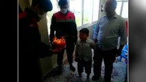 Jandarmanın Vefa Sosyal Destek Grubundan şehit çocuğuna doğum günü sürprizi