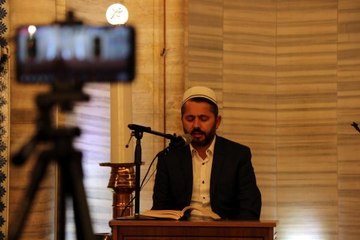 Selimiye Camii'nde, 'Kadir Gecesi' programı sosyal medyadan canlı yayınlandı