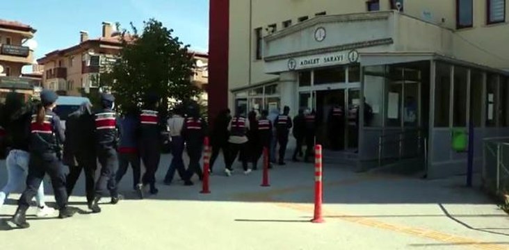 Son dakika haber: Afyonkarahisar'da sanal dolandırıcılık çetesi operasyonuna 11 tutuklama