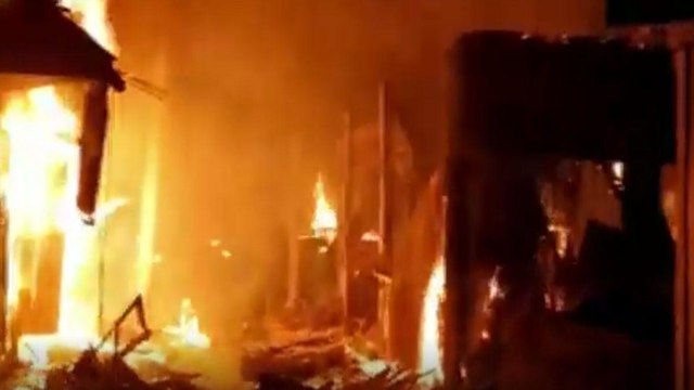 Assam: Most shops burnt to ashes in a fierce fire in market!