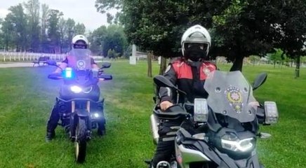 Son dakika genel: Sokaklarda denetim başındaki polisler anneleri unutmadı