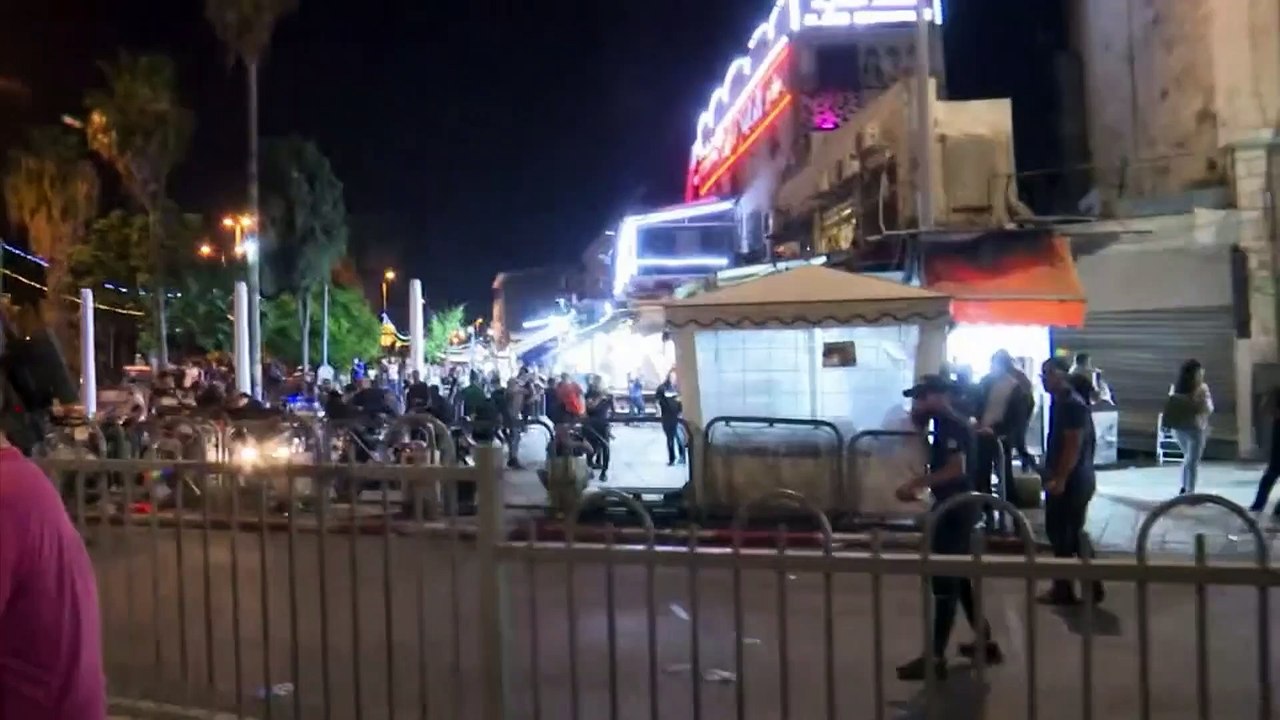 Zweite Nacht infolge heftige Proteste mit Verletzten in Jerusalem