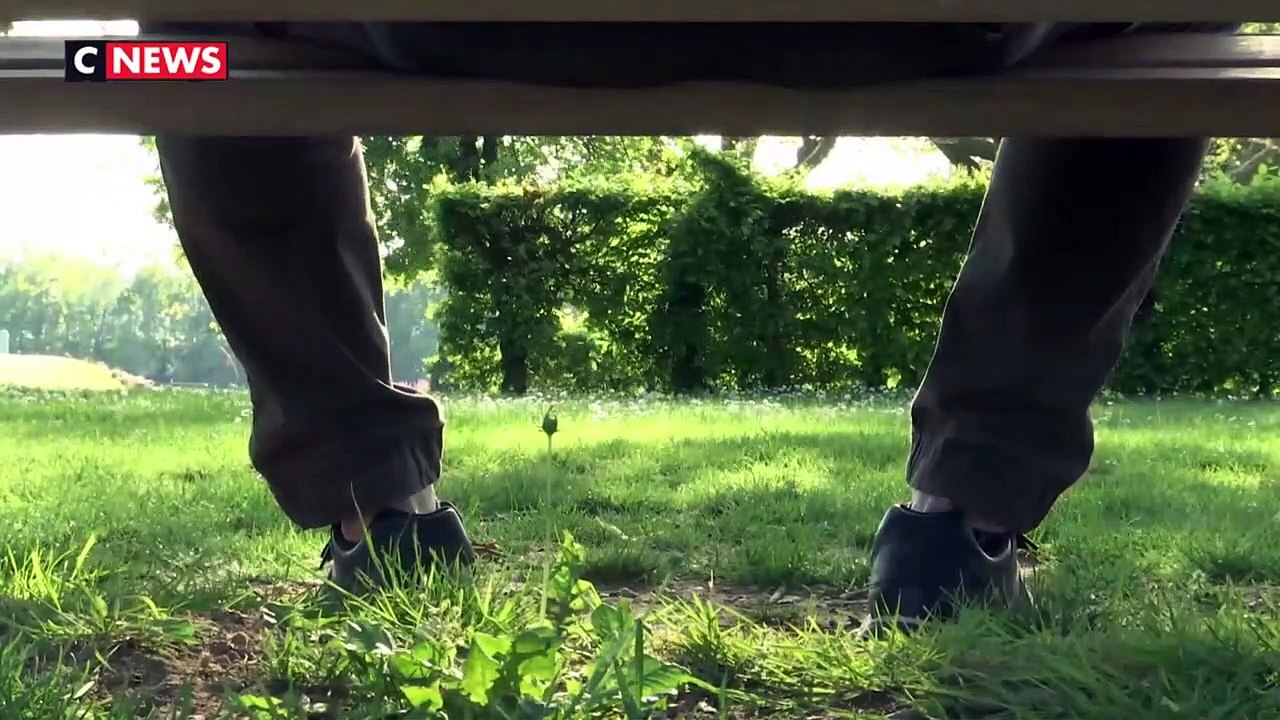 Lyon - Un policier de la BAC, blessé dans l’exercice de ses fonctions, témoigne sur CNews, et raconte son quotidien : "Il m'a donné un coup de couteau au niveau du ventre"