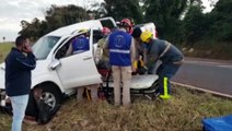 Homem sofre fratura no nariz ao capotar Hilux na BR-467 sentido Toledo