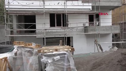 İnşaata giren hırsızlık şüphelisini işçiler yakaladı