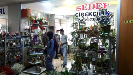 Diyarbakır'da çiçekçilerin 'Anneler günü' mesaisi