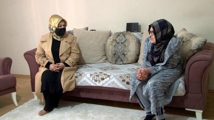 Başkan Şeyma Döğücü engelli anneyi evinde ziyaret etti