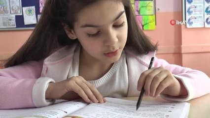 Matematikte 4 dünya birinciliği Elif Zeynep'ten