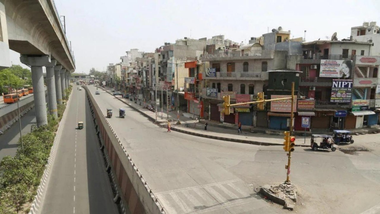 Lockdown effect in Delhi! COVID cases declines