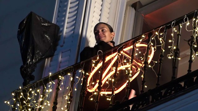 Cristina Pedroche abatida tras dar el último adiós a su abuela