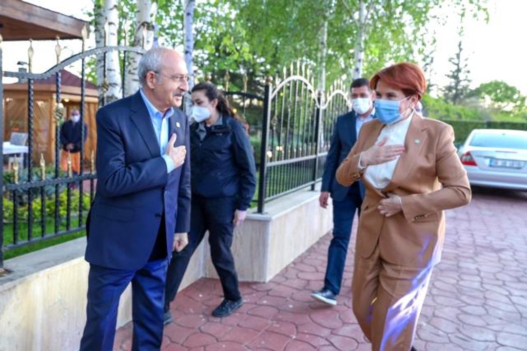 Meral Akşener ve Kemal Kılıçdaroğlu iftarda bir araya geldi