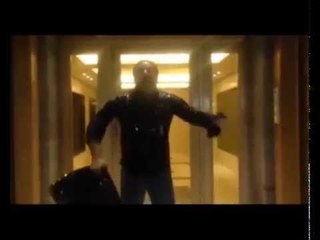 نيشان يشارك في تحدّي الـ Ice Bucket