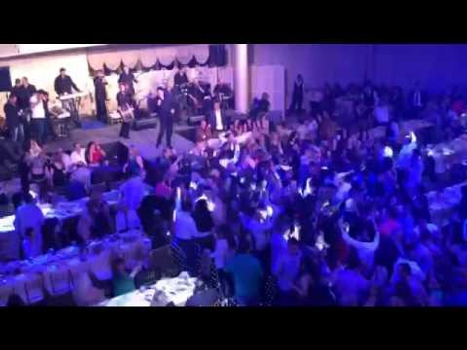 حفلة مميزة للفنان محمد اسكندر ثاني أيام عيد الف...